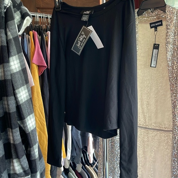 Just polly top - Picture 2 of 5